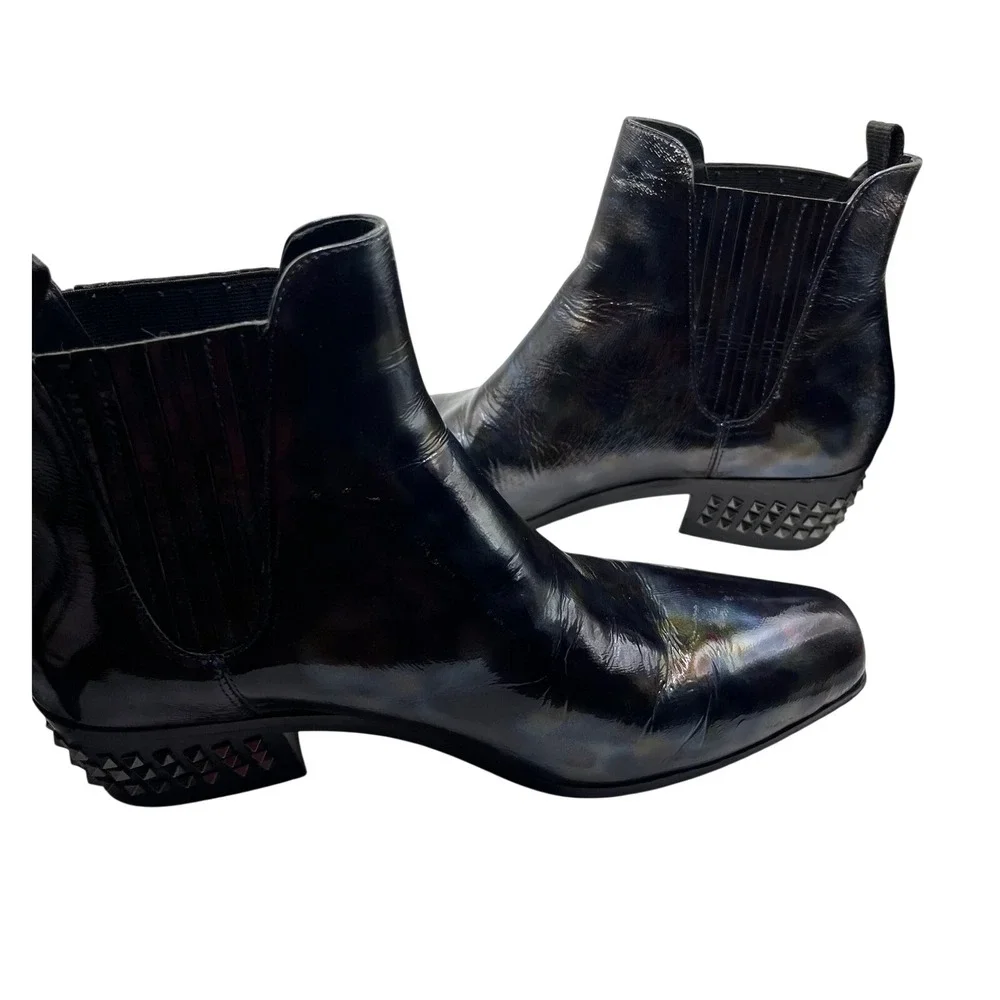 Donald Pliner Iridescent Patent Leather‎ Studded Heel Chelsea Boots Womens 8M